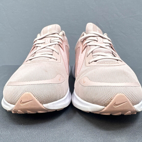 Nike Shoes 9 Quest 5 Running Barely Rose Pink Sporty Athletic Gym Athleisure PE - Picture 4 of 16